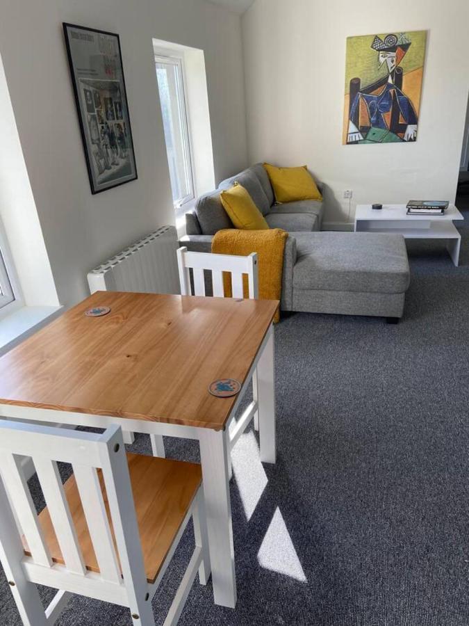 Town House In Ideal Location Central Enniskillen Exterior foto